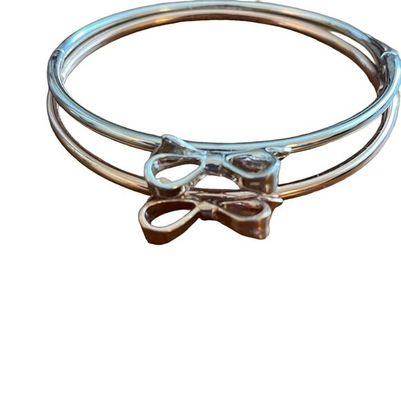 Kate Spade New York Set of 2 Slim Bow Bangle Bracelets Hinge Two Tone - Picture 2 of 5